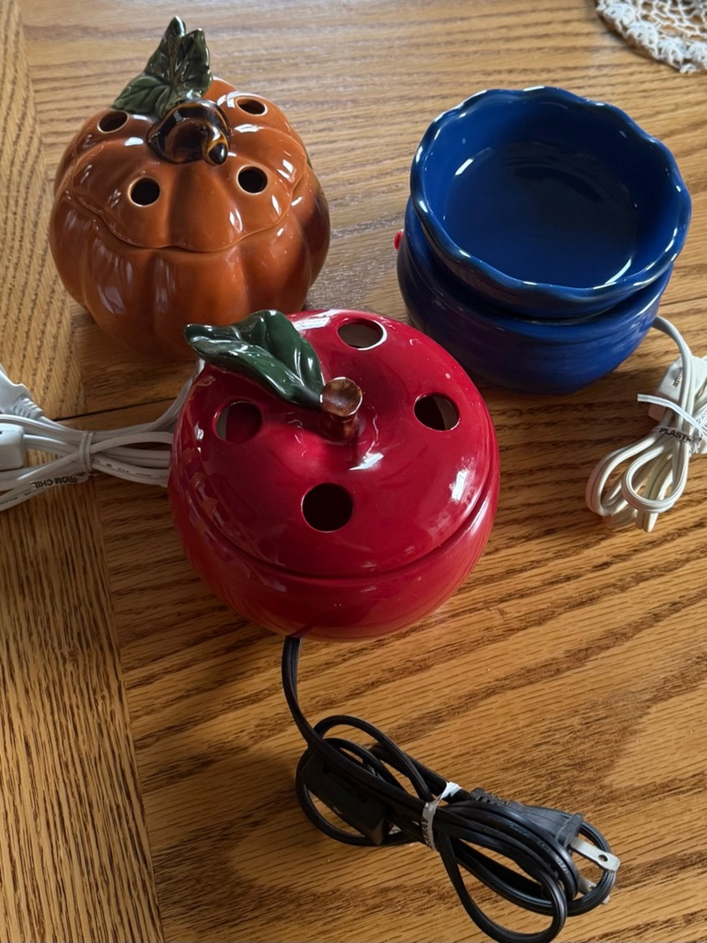 Yankee Candle Red Apple and Orange Pumpkin Wax Warmers with Novelty Blue Warmer
